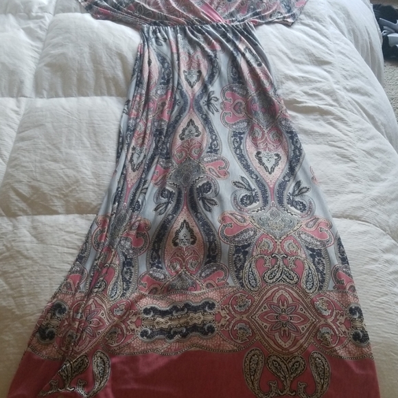 Gorgeous Blue and Pink Maxi Dress - Picture 2 of 3